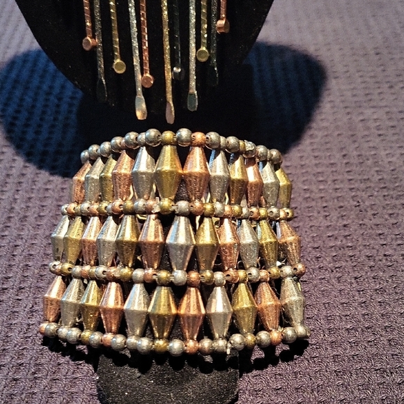 Elegant Gold and Silver  And Rose Gold Necklace and Bracelet,earring Set - Picture 4 of 4